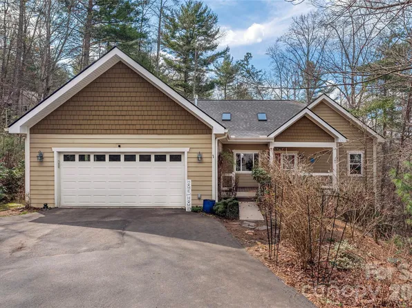 3 Pathwood Ln, Weaverville, NC 28787