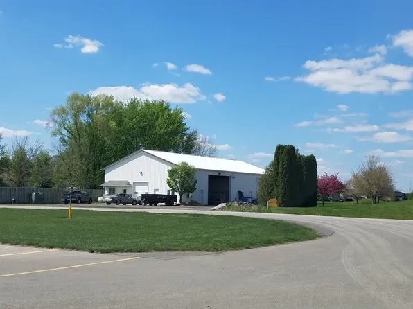 Country Club Ln, Dike, IA 50624