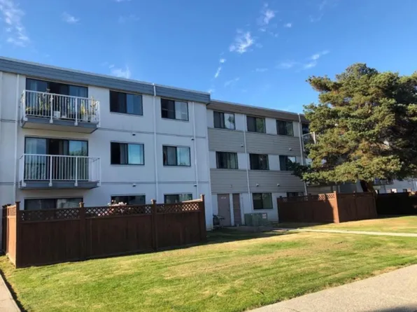 7260 Lindsay Rd #204, Richmond, BC V7C 2P5