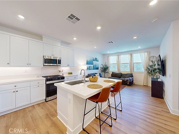 3rd image of 2221 Bluegrass Way Rnch