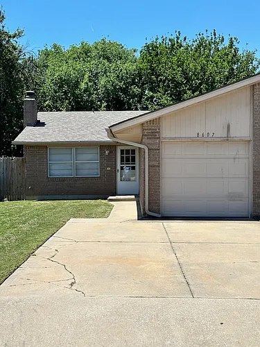 8607 S Drexel Pl #8607 Photo 1