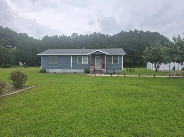 35589 Occohannock Dr, Belle Haven, VA 23306