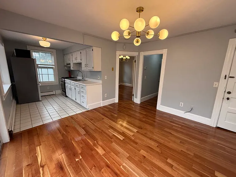 75 Benefit St #2R — Photo 2