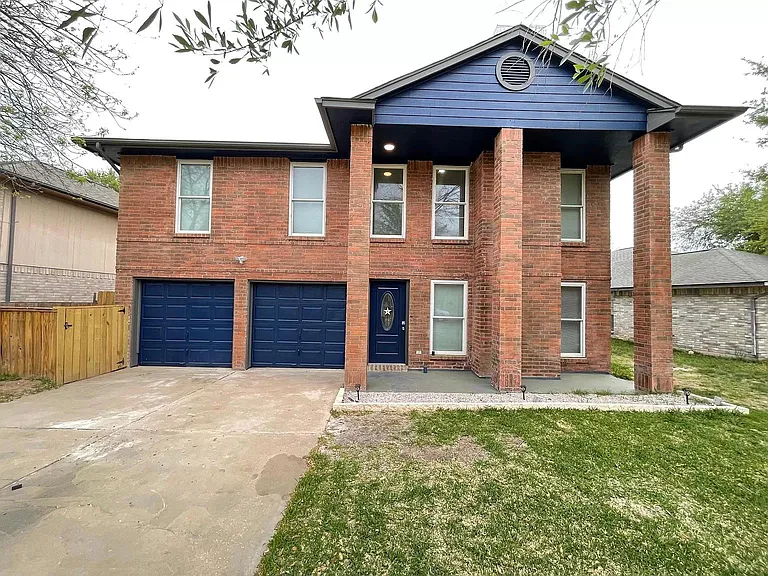 2502 Tracy Cv — Photo 2