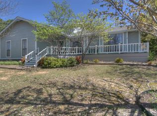 215 N Fairway Cres E, Sand Springs, OK 74063