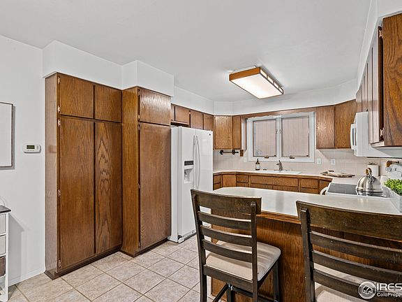 4th image of 3322 Ash Ave
