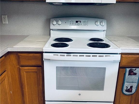 3rd image of 3711 Oldenburg Ln #3711
