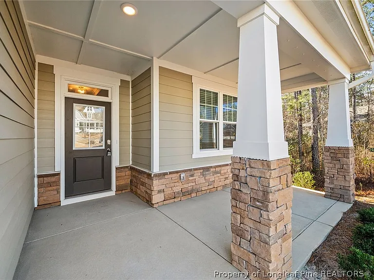 107 Glenwood Ct — Photo 5