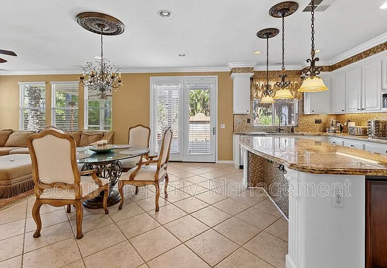 28856 Springfield Pl — Photo 8