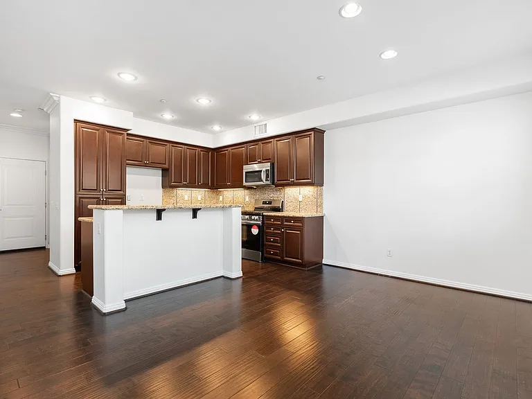 1570 Silver Shadow Dr — Photo 5