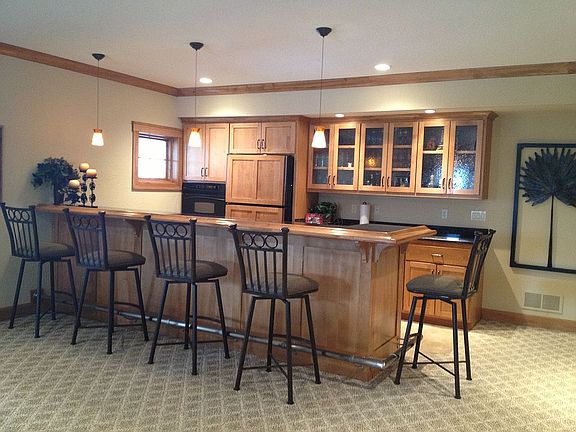 Full Bar in Lower level