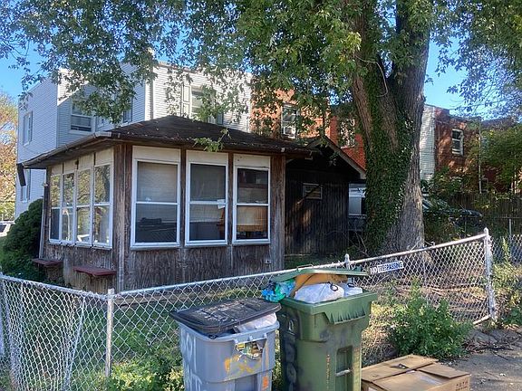 4th image of 501 Baltic Ave Unit 1