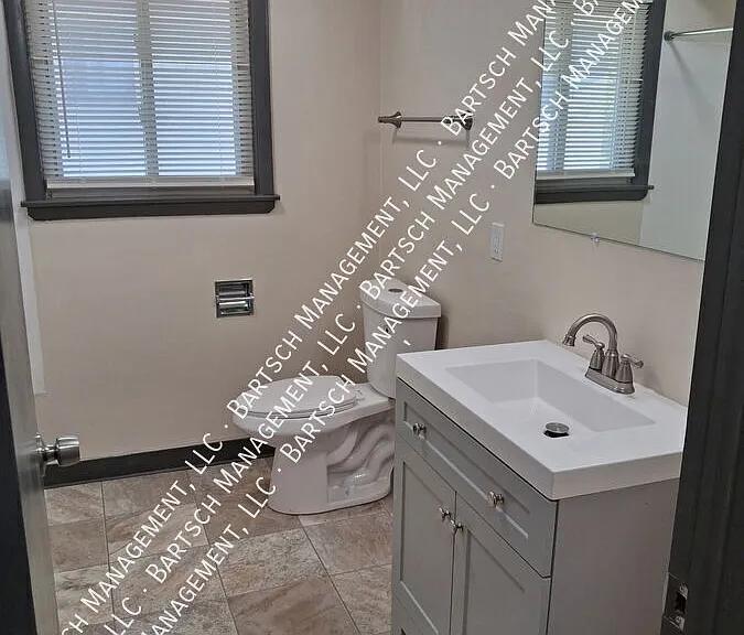 4118 N 91st St #3 — Photo 6