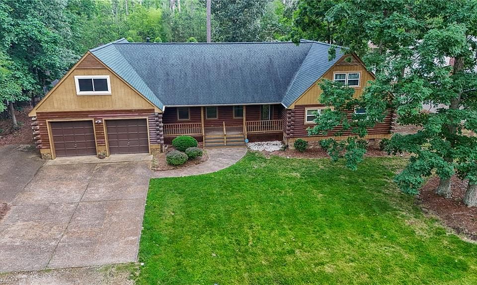 1st image of 235 Aspen Blvd