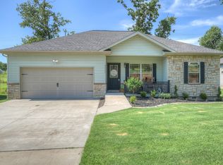 1111 E 42nd St, Joplin, MO 64804