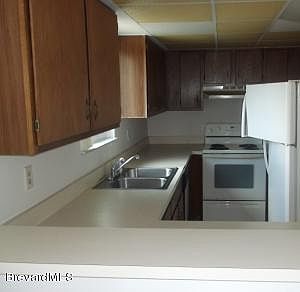 3rd image of 2100 Woodland Hills Dr