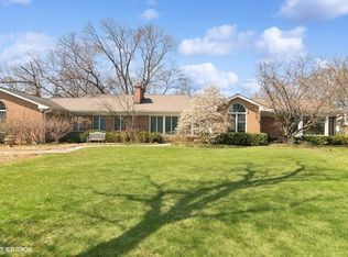 1674 Bowling Green Dr, Lake Forest, IL 60045