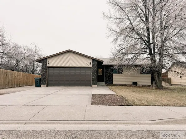 884 Buckboard Ln, Idaho Falls, ID 83402