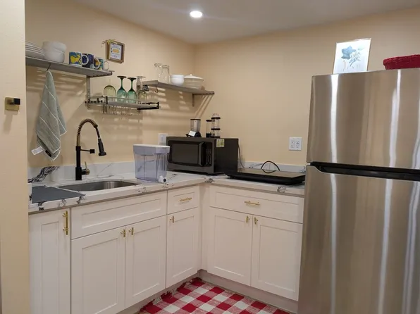 18522 Madison Ave, Castro Valley, CA 94546