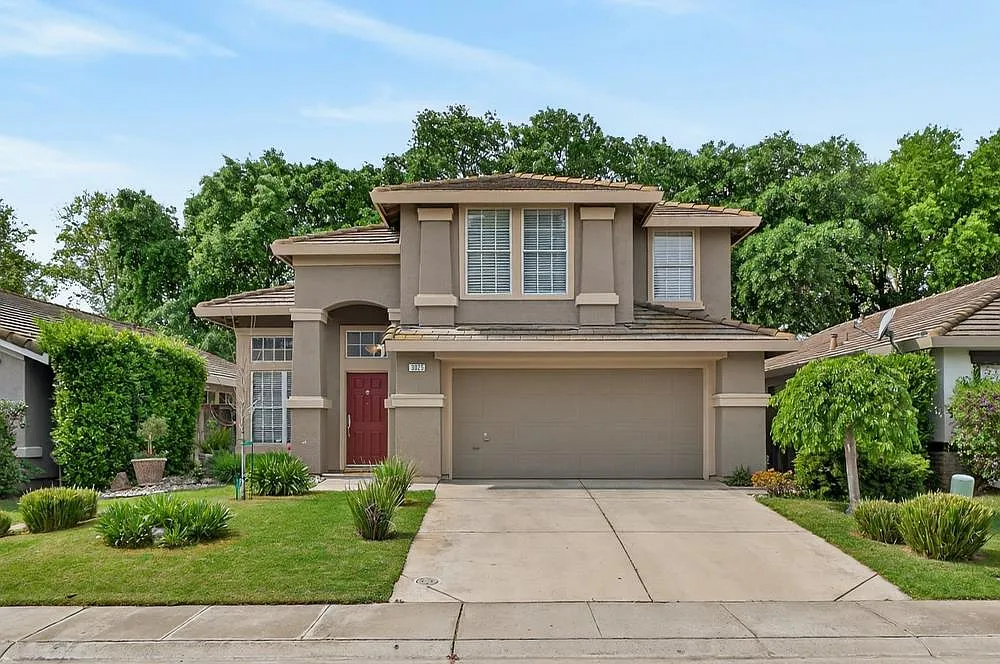 3025 Turnbuckle Cir photo 1
