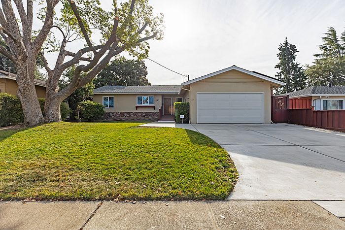 1st image of 124 Pleasant Pl