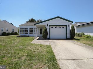 87 Huntington Dr, Southampton, NJ 08088