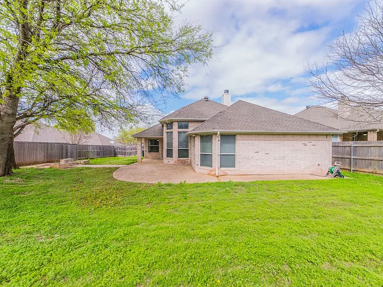 5212 Estrella Ln — Photo 16
