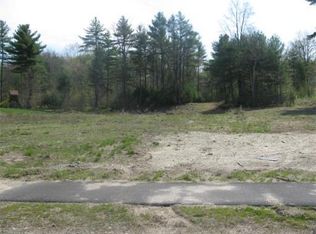 11 Willow Ln, Belchertown, MA 01007