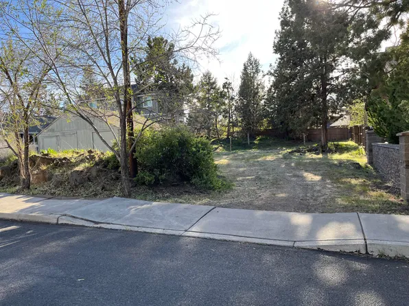 1849 NW Harriman St, Bend, OR 97703