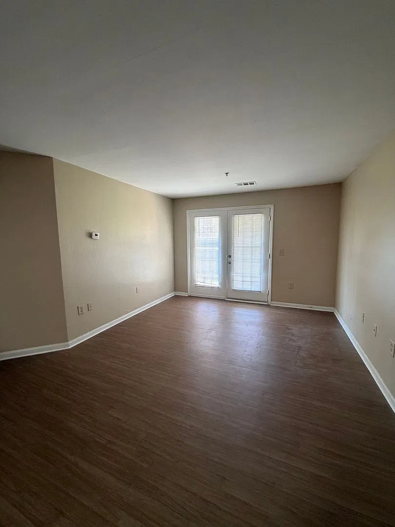 Highlands Apts — Photo 3