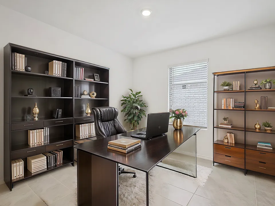 2812 Ozark Cir