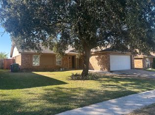 6620 Moss Ln, Fort Worth, TX 76148