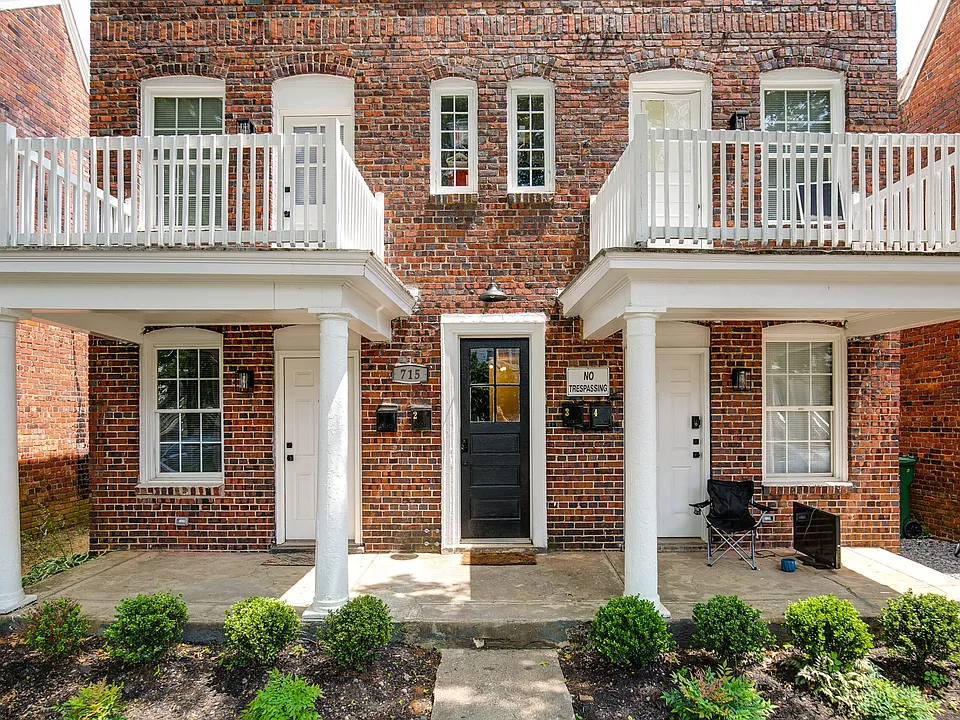 715 Chimborazo Blvd #1