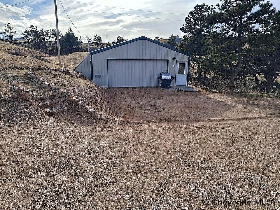 1st image of 1017 Trails End Dr
