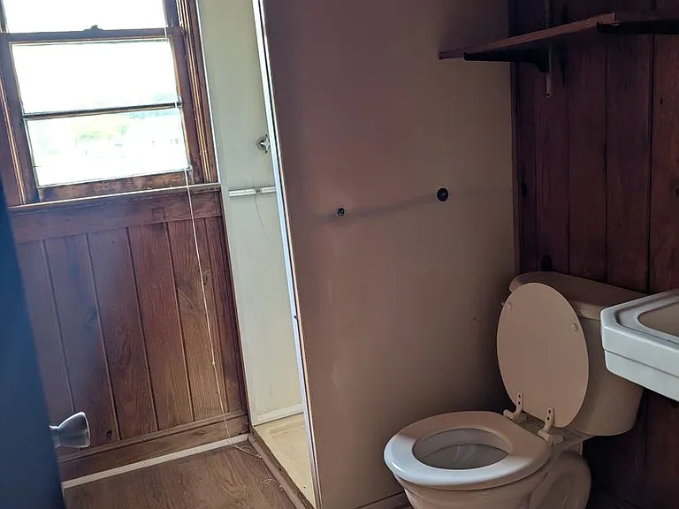 4908 Juniper Bay Rd — Photo 4