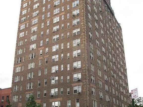 5th image of 299 W 12th St APT 1H