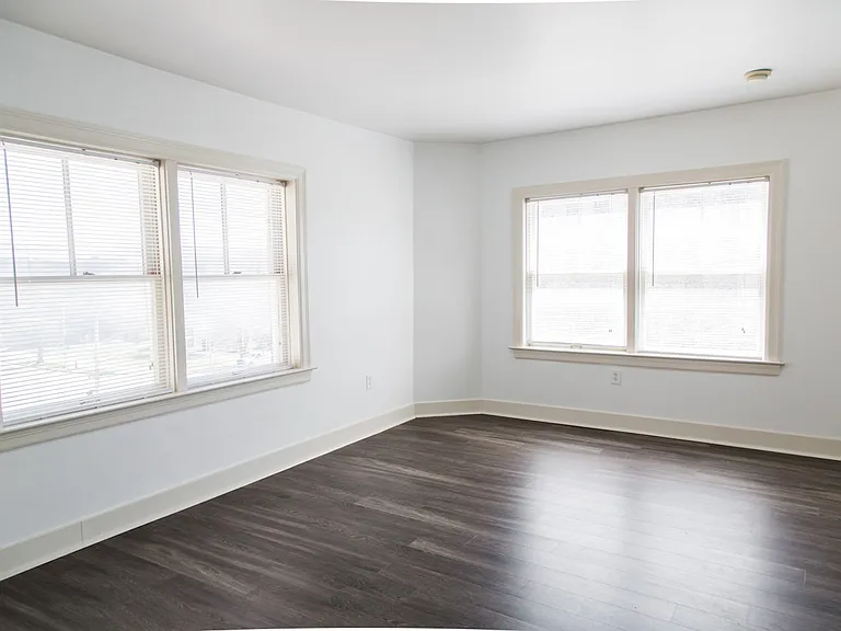 Dining/Living room