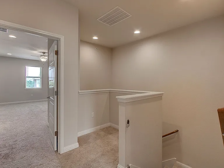 13800 Lyndhurst St #73 — Photo 17
