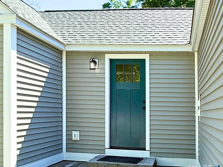 2569 Long Hill Rd #2 — Photo 3