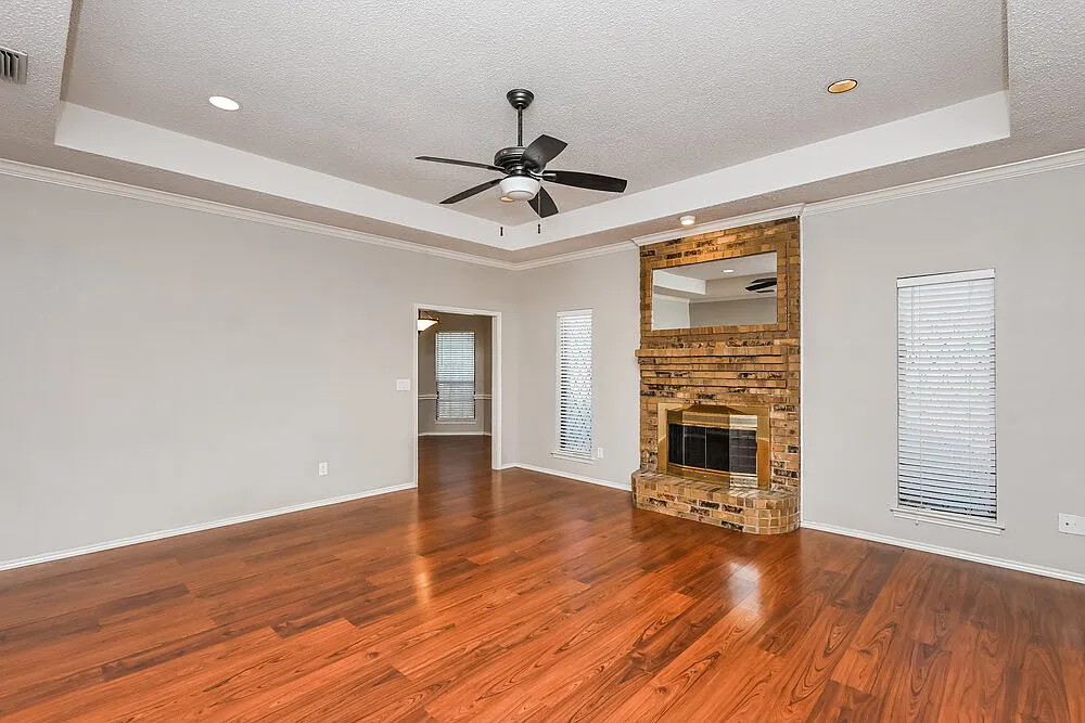 3 bed, 2.0 bath, 1790 sqft, $2,090 — Photo 4