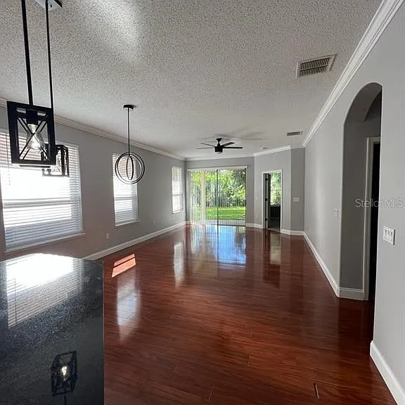 1604 Eagle Feather Dr — Photo 7