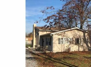 127 Mecray Ln, Maple Shade, NJ 08052