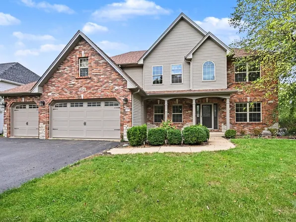 204 Holly Ln, Oswego, IL 60543
