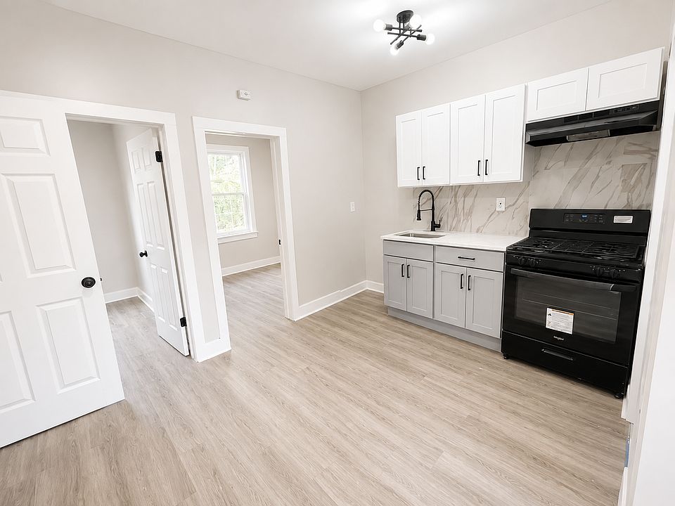 1st image of 96 Cedar St #10