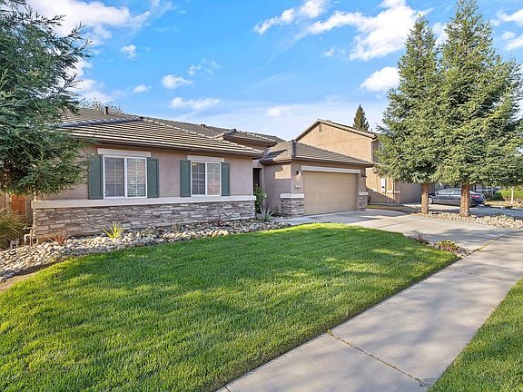 3rd image of 2427 E Dorothea Avenue