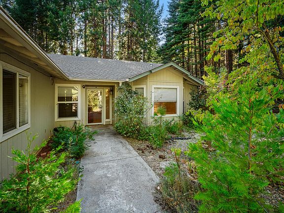 3rd image of 6250 Terrace Dr