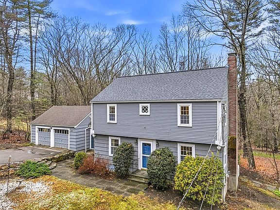 2nd image of 22 Hilltop Rd