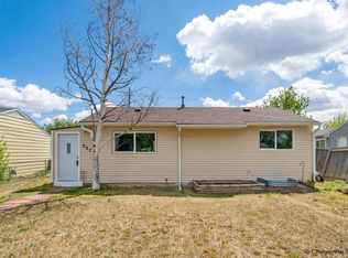 227 Hynds Ave, Cheyenne, WY 82007