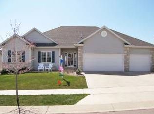 3128 Scanlan Ln NE, Rochester, MN 55906