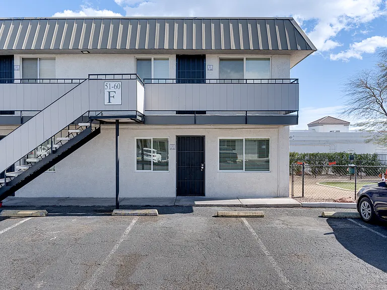 Red Rock Cove Apartments — Photo 34